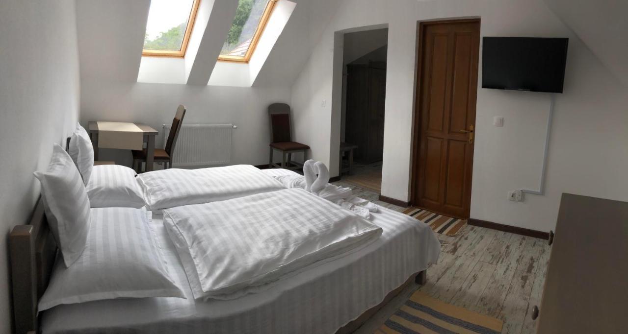Patakmenti Panzio Spa Corund  Luaran gambar