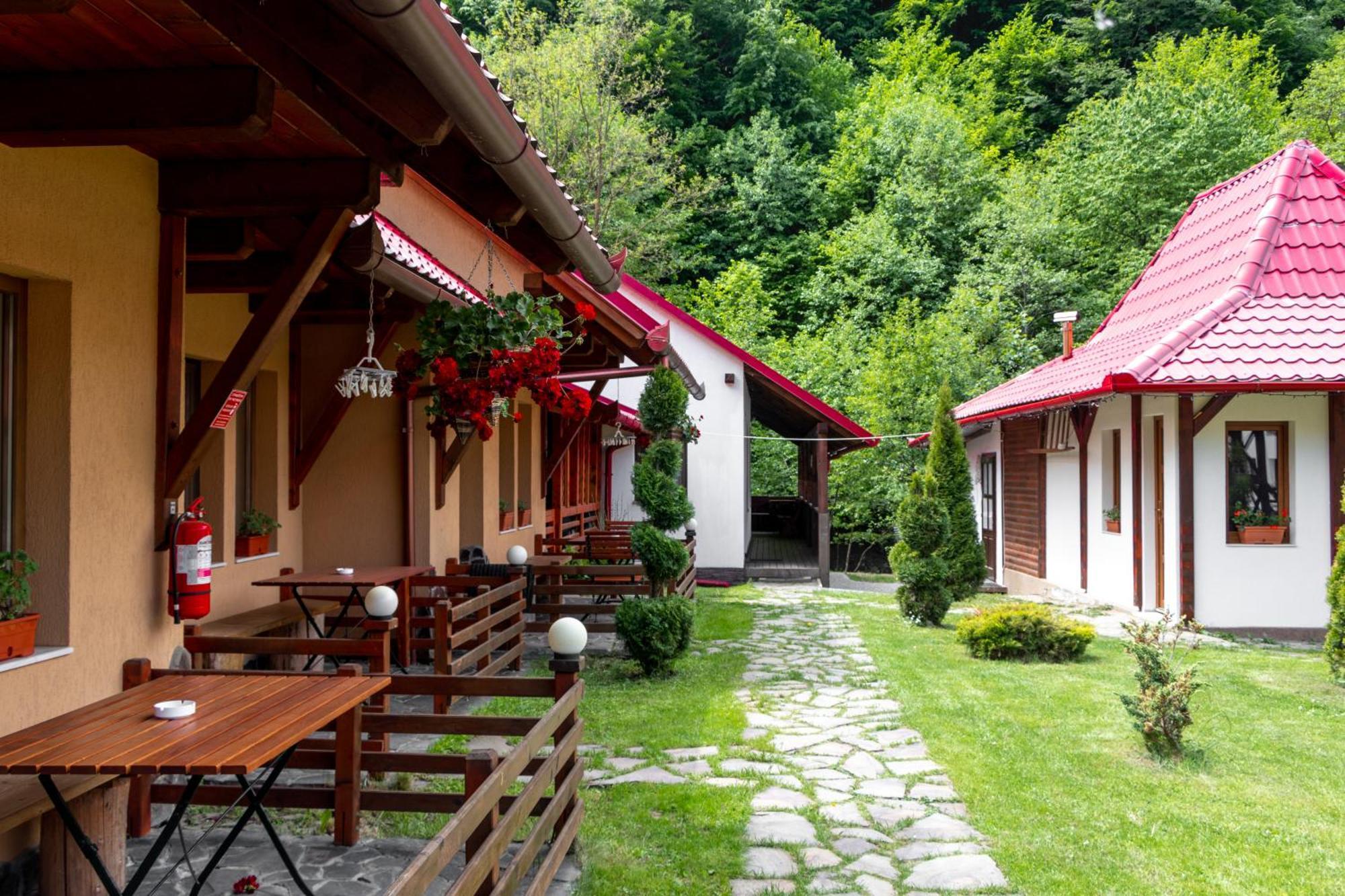 Patakmenti Panzio Spa Corund  Luaran gambar